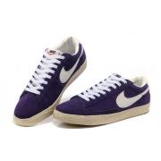 Soldes Chaussure Basket Nike Blazer Cuir Low Pour Homme en Violet
